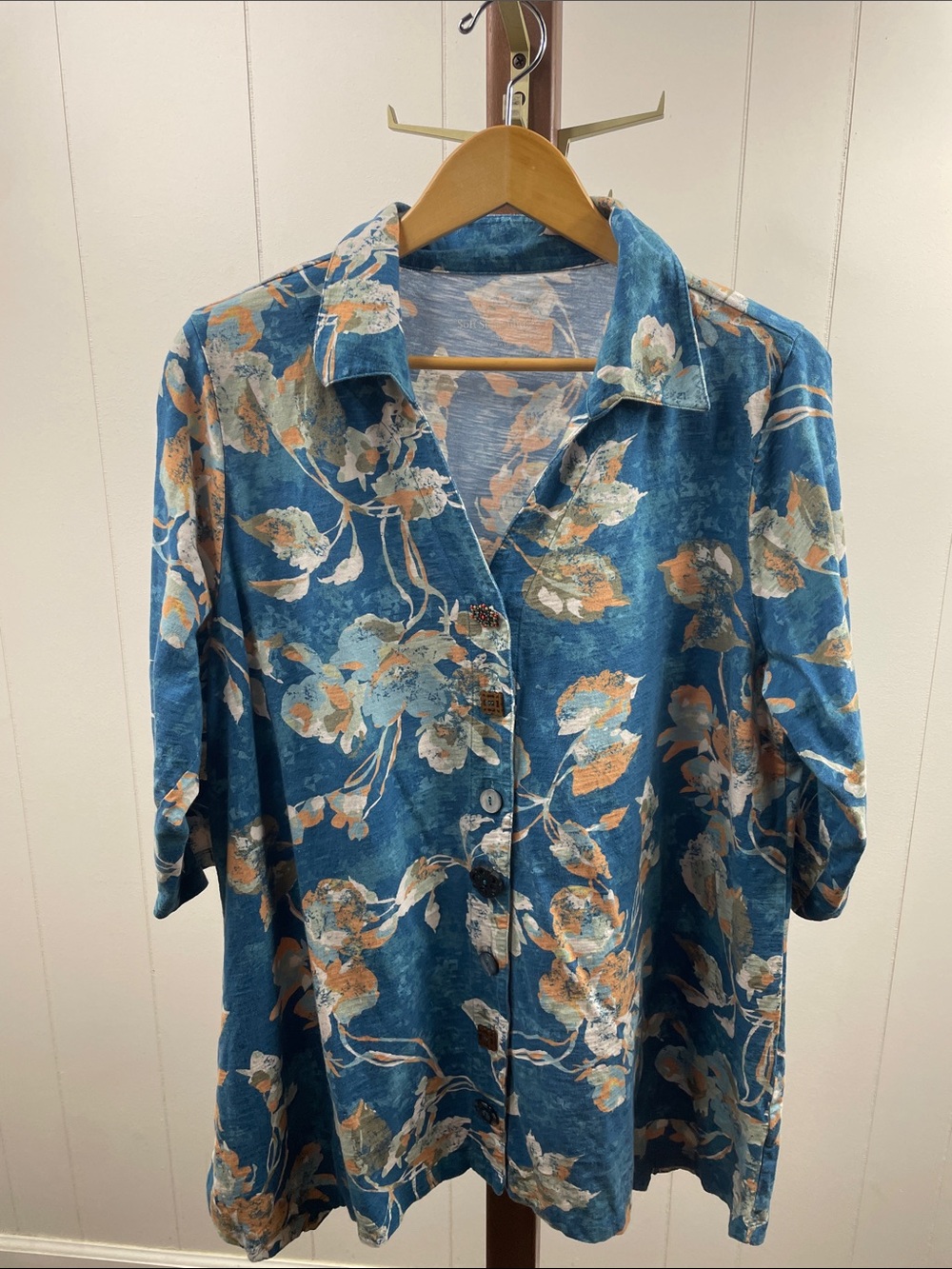 Soft Surroundings Blue Floral Collared Button Up Hawaiian Shirt